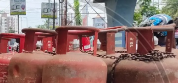 यावल न्यायालयात सर्वोच्च न्यायालयातील सरन्यायाधीशांवर भेकड हल्ल्याचा निषेध