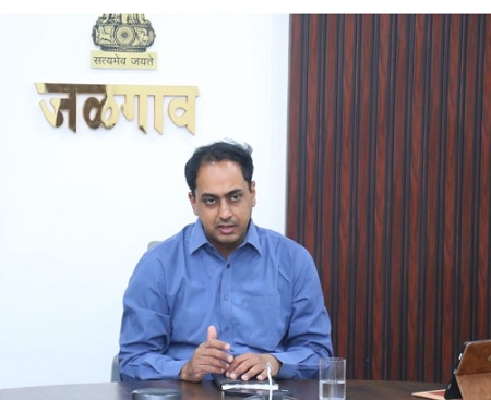 जळगावचे  जिल्हाधिकारी आयुष प्रसाद यांची बदली