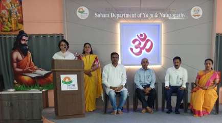 मु .जे.महाविद्यालयात महाराष्ट्र योग शिक्षक संघ आयोजित गुरुपौर्णिमा उत्साहात साजरी