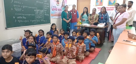 पत्रकार श्रावणी कामत यांचा वाढदिवसा साजरा