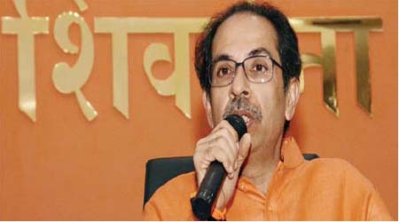 उद्धव ठाकरेंनी पंतप्रधानांना फोन करून सांगितले कि , अन्यथा मुख्यमंत्रिपदाचा राजीनामा द्यावा लागेल