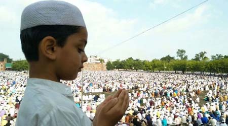 कोविड-१९ मुळे उद्धवलेल्या संसर्गजन्य परिस्थितीत मुस्लिम बांधवांनी बकरी ईद साधेपणाने साजरी करावी जिल्हाधिकारी राजेश नार्वेकर