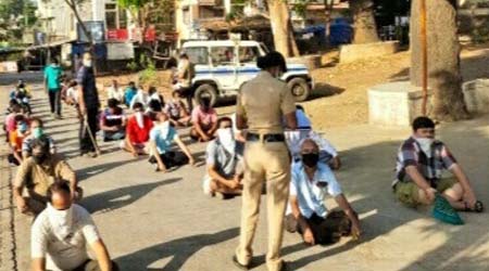 मॉर्निंग वॉक करणाऱ्या ४५ जणांना कर्जत पोलीसांनी घडविली अद्दल!