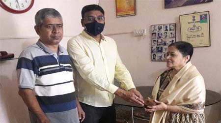 स्वातंत्र्य सैनिक दामोदर उसगावकर यांचा सन्मान